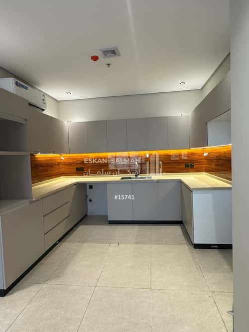 شقة ب 6 غرف ضاحية الملك فهد، الدمام