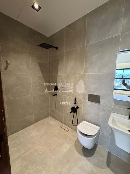 Floor 138.68 SQM with 5 Bedrooms Al-Muanisiyah, East Riyadh, Riyadh