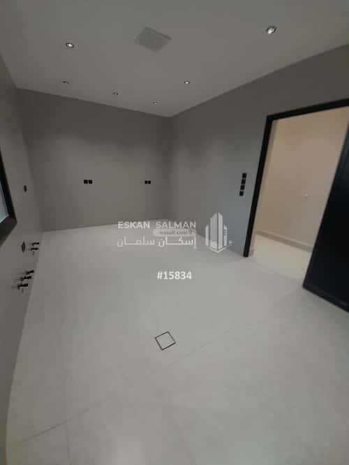 Floor 186.08 SQM with 5 Bedrooms Al-Janadriyah, East Riyadh, Riyadh