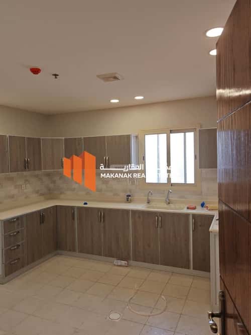Apartment with 3 Bedrooms Al Hammraa, Khobar