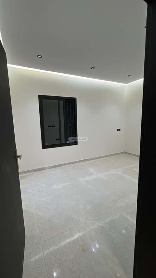 Villa 360 SQM Facing North with 5 Bedrooms Ar-Rimal, East Riyadh, Riyadh