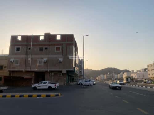 Building 394 SQM Facing East Alesela, Makkah Al Mukarramah