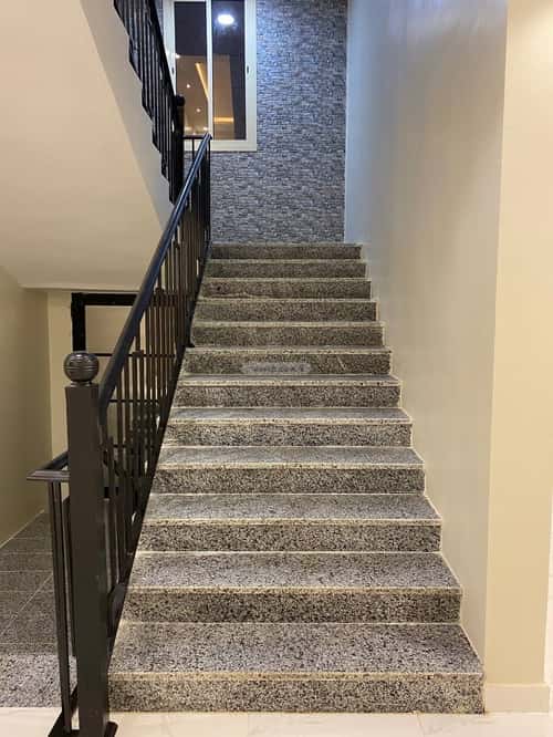 فيلا 400 متر مربع شرقية على شارع 15م السويس 1، جازان