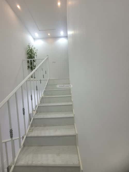 دوبلكس 250 متر مربع جنوبية على شارع 15م بدر، جنوب الرياض، الرياض