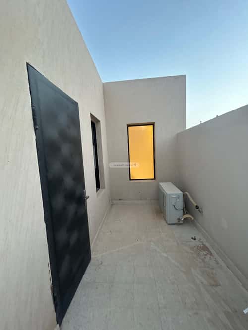 Villa 207.75 SQM Facing East with 5 Bedrooms Al-Janadriyah, East Riyadh, Riyadh