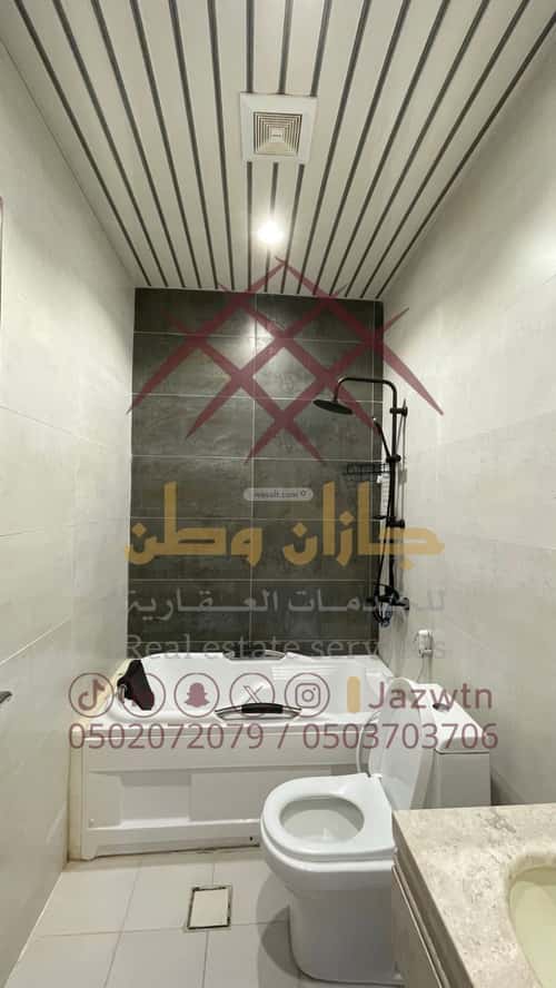 Apartment with 5 Bedrooms Al-Mohammadiyah 2, Jazan