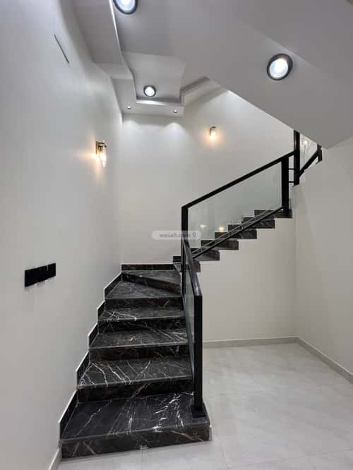 Floor 295 SQM with 8 Bedrooms Al Zahoor, Abha