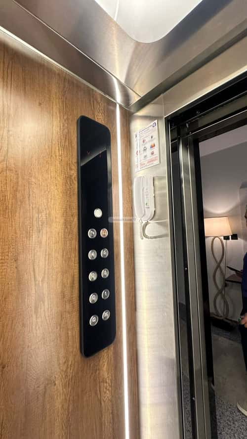 Apartment with 4 Bedrooms Al Azizeyyah, North Jeddah, Jeddah