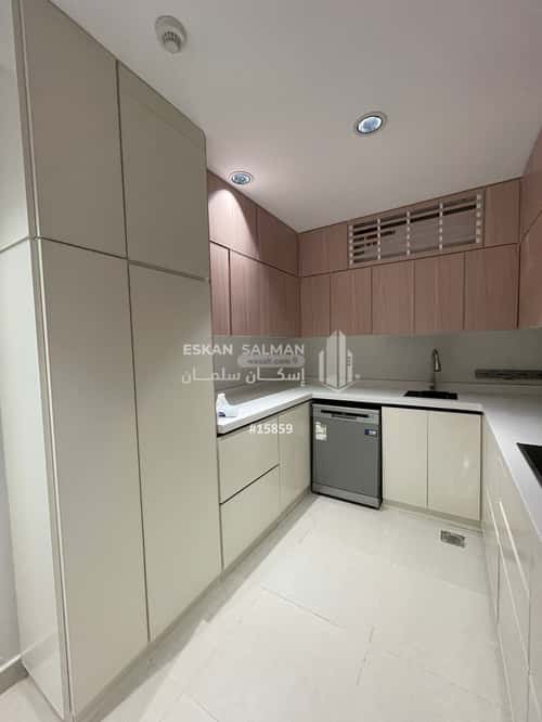 Apartment with 4 Bedrooms Al Malek Abdoulazez Airport, Jeddah
