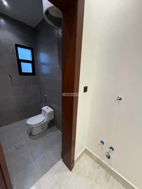 Floor with 4 Bedrooms Ar-Rimal, East Riyadh, Riyadh