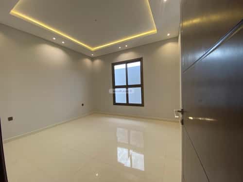 فيلا 250 متر مربع شرقية على شارع 20م اليرموك، خميس مشيط