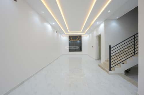 فيلا 200 متر مربع شرقية على شارع 15م الجنادرية، شرق الرياض، الرياض