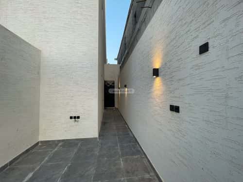 دور 195.81 متر مربع ب 5 غرف الجنادرية، شرق الرياض، الرياض