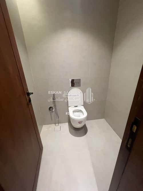 Apartment with 5 Bedrooms Al Fakhriyah, Eanizah