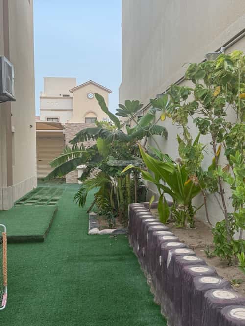 فيلا 360 متر مربع جنوبية على شارع 15م الرياض، شمال جدة، جدة