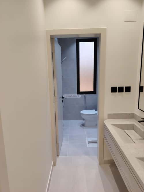 شقة 217 متر مربع ب 8 غرف البديع، أبها