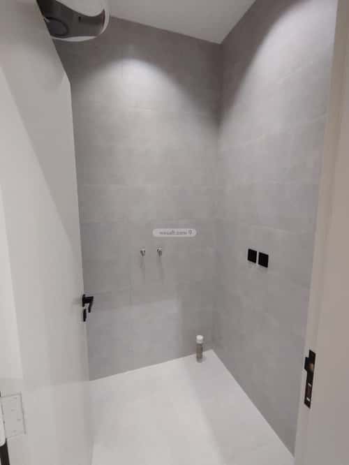 شقة 217 متر مربع ب 8 غرف البديع، أبها