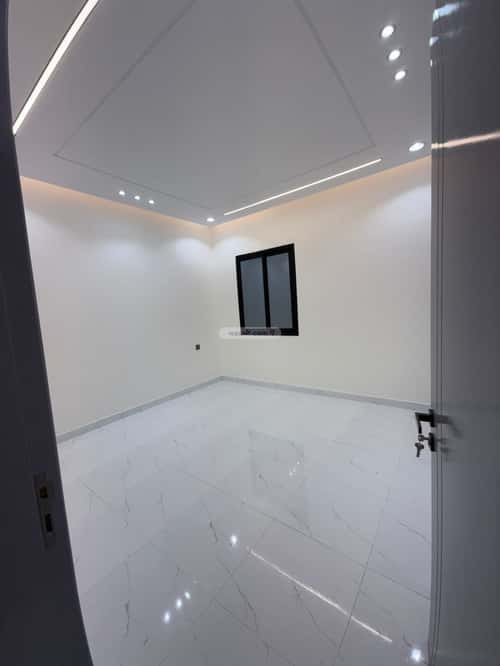 فيلا 410.57 متر مربع شرقية على شارع 30م النور، خميس مشيط