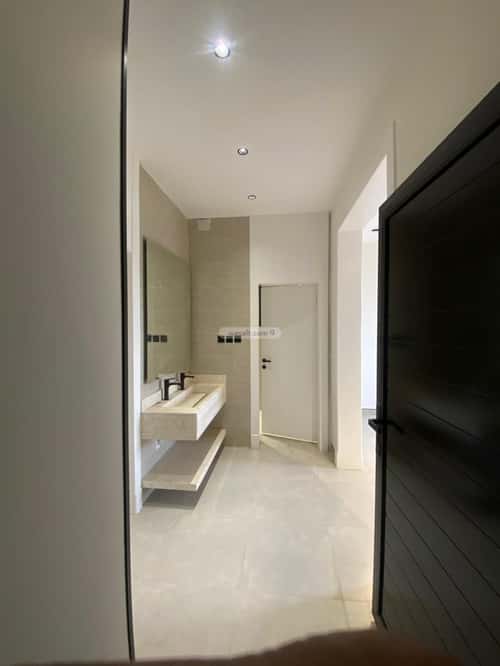 شقة ب 7 غرف الإسكان، خميس مشيط