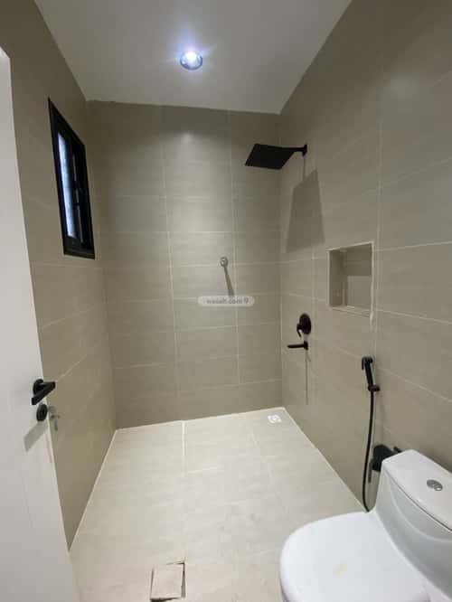 Apartment with 7 Bedrooms Al-Askaniyah, Khamis Mushait
