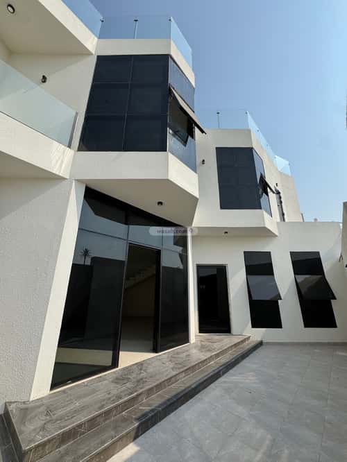 فيلا 269.06 متر مربع شرقية على شارع 18م الشاطئ الشرقي، الدمام