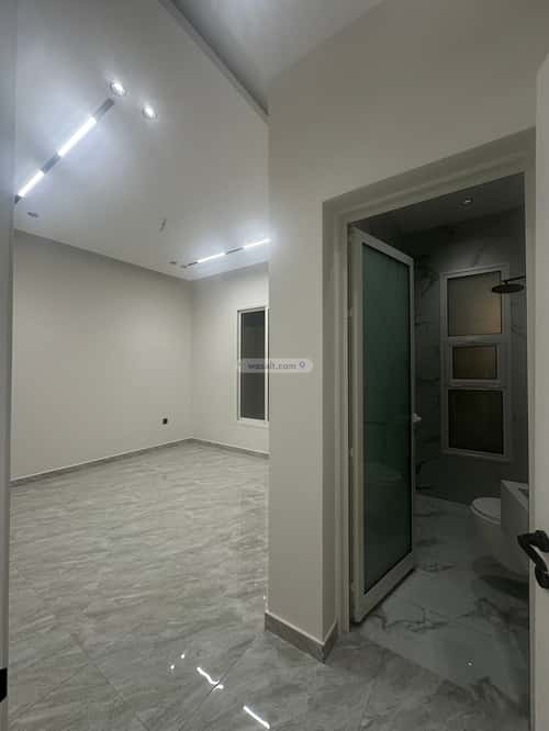 Apartment with 6 Bedrooms Teebh, Aldammam