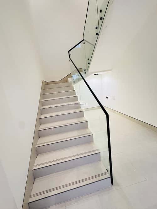 فيلا 253.5 متر مربع شمالية على شارع 15م اليرموك، شرق الرياض، الرياض