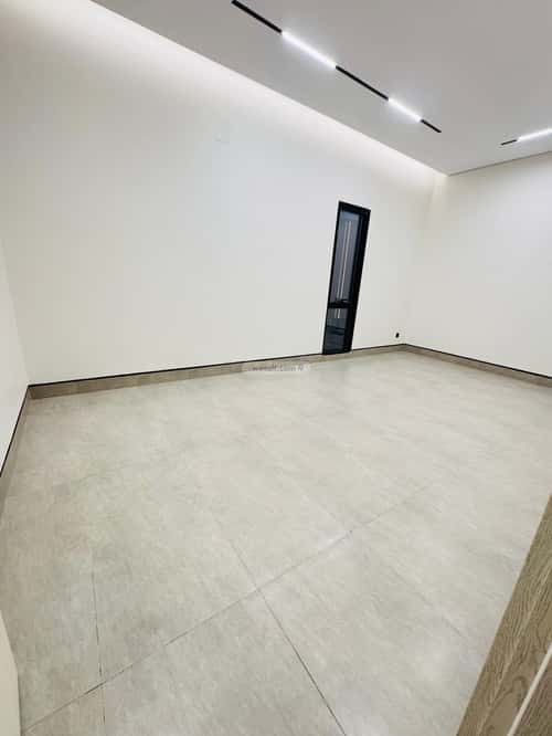 Villa 165.81 SQM Facing North on 18m Width Street Al-Muanisiyah, East Riyadh, Riyadh