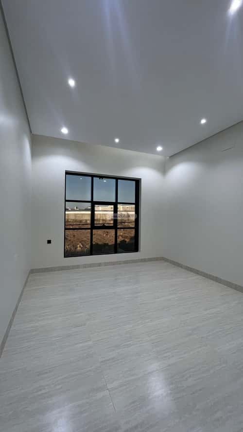 فيلا 200 متر مربع شرقية على شارع 30م الشفاء، خميس مشيط