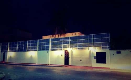 فيلا 700 متر مربع واجهة غربية ب 3 غرف الشاطئ، شمال جدة، جدة