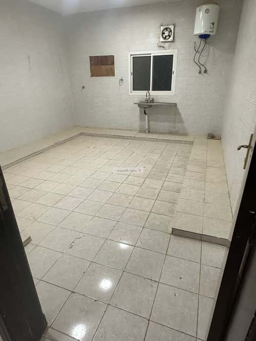Villa 750 SQM Facing South with 5 Bedrooms Dahiat Namar, West Riyadh, Riyadh