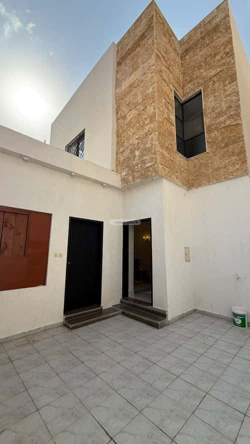 Floor 295 SQM with 6 Bedrooms Ar-Rimal, East Riyadh, Riyadh