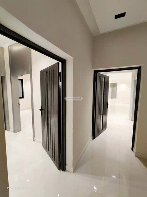 شقة ب 6 غرف المعارض، خميس مشيط