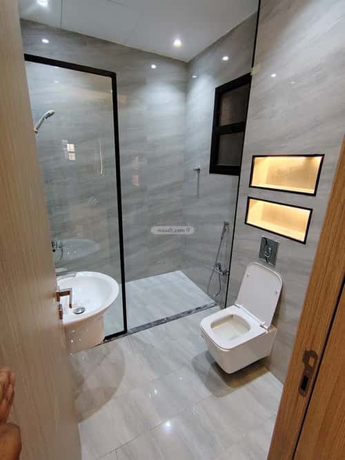 Apartment with 3 Bedrooms Al-Muanisiyah, East Riyadh, Riyadh