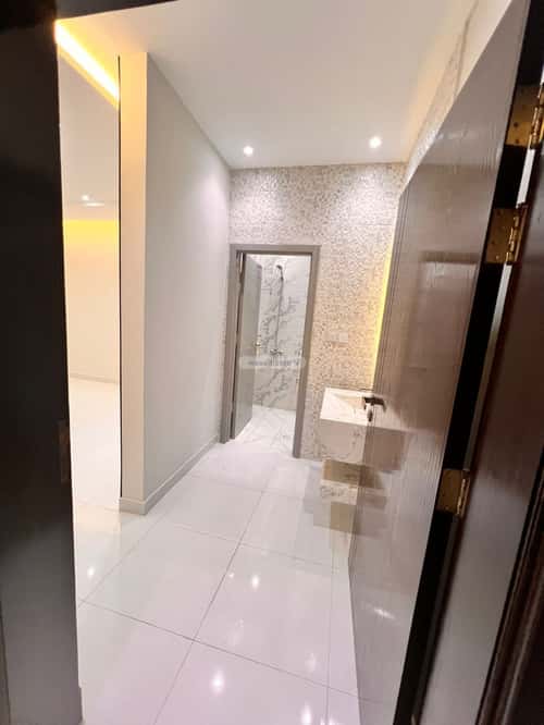 Apartment with 5 Bedrooms Al Rayaan, East Jeddah, Jeddah