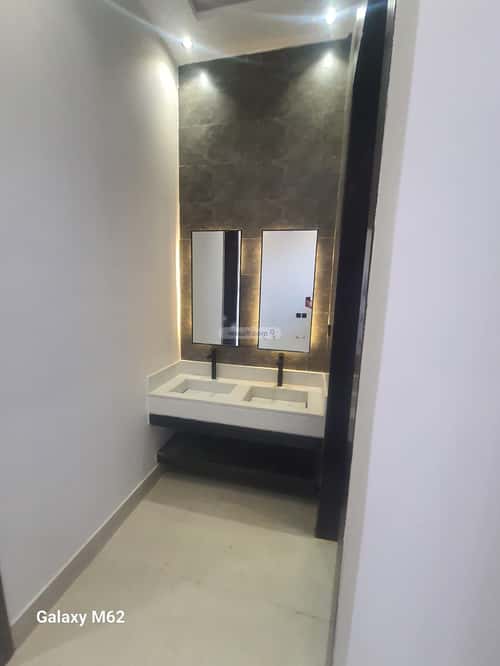 Apartment with 4 Bedrooms Bader, South Riyadh, Riyadh