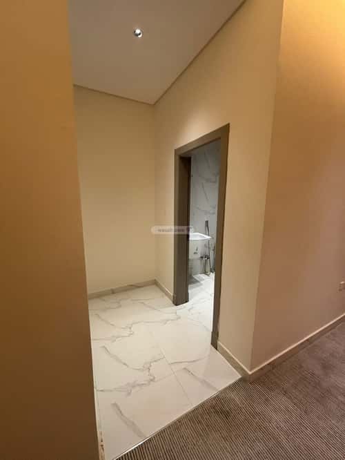 Villa 270 SQM Facing South with 8 Bedrooms Al-Arid, North Riyadh, Riyadh