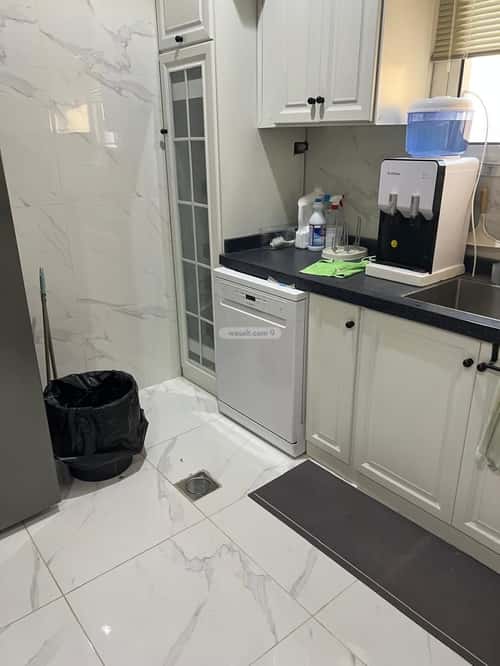 Villa 270 SQM Facing South with 8 Bedrooms Al-Arid, North Riyadh, Riyadh