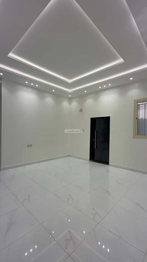 فيلا 310.49 متر مربع شرقية على شارع 15م القهيب، الطائف