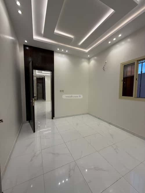 فيلا 310.49 متر مربع شرقية على شارع 15م القهيب، الطائف