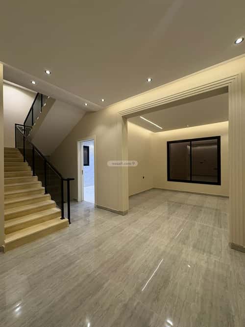 فيلا 200 متر مربع شرقية على شارع 15م العريجاء الغربي، غرب الرياض، الرياض