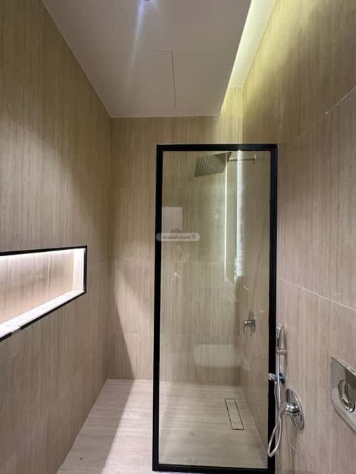 فيلا 267.06 متر مربع غربية على شارع 15م العارض، شمال الرياض، الرياض