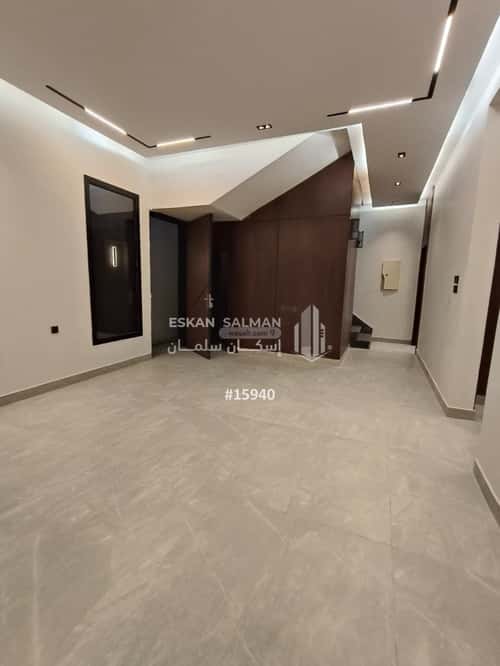 6 bedroom villa in Al Rimal