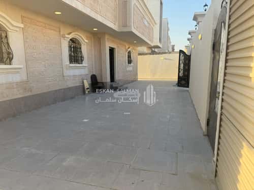 دور 518 متر مربع ب 7 غرف ضاحية الملك فهد، الدمام