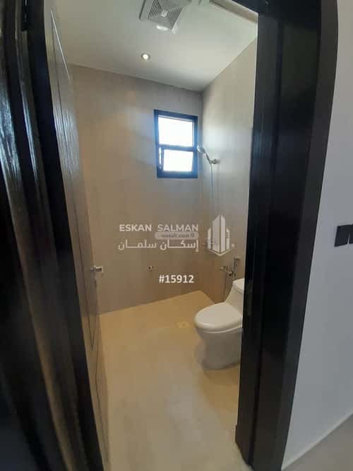 7 bedroom apartment in Al Janadriyah