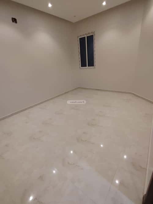 فيلا 300 متر مربع شرقية على شارع 15م النهضة، شرق الرياض، الرياض