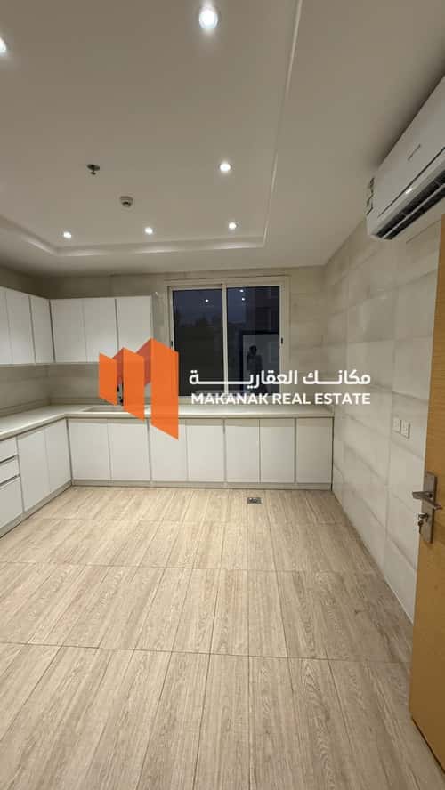 شقة ب 4 غرف الحمراء، الخبر