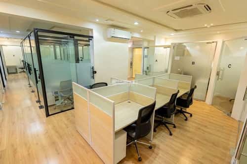 884 sqm office in Al Aridh