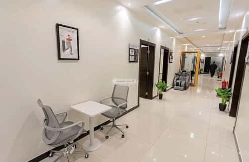 مكتب 884 م² في العارض