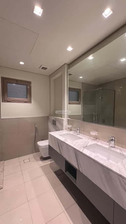 Villa 222.3000030517578 SQM Facing East with 3 Bedrooms Al-Muanisiyah, East Riyadh, Riyadh